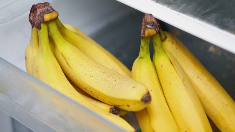 How to Keep Bananas Fresh and Avoid the Mushy Mess